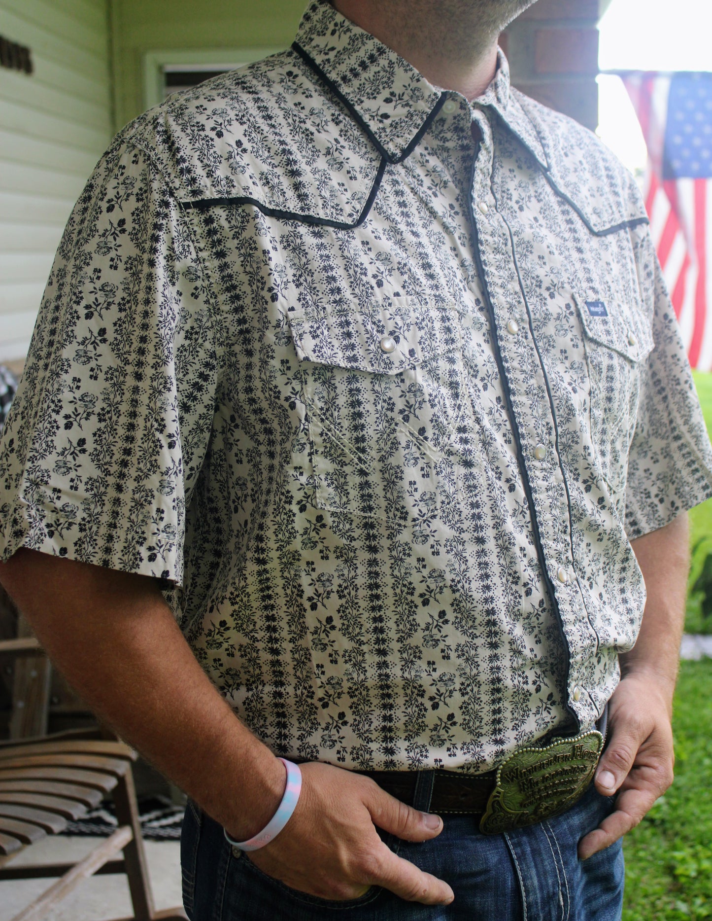 Wrangler® Vintage Inspired Black & White Short Sleeve