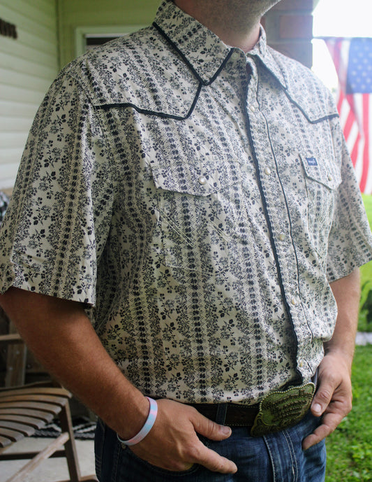 Wrangler® Vintage Inspired Black & White Short Sleeve