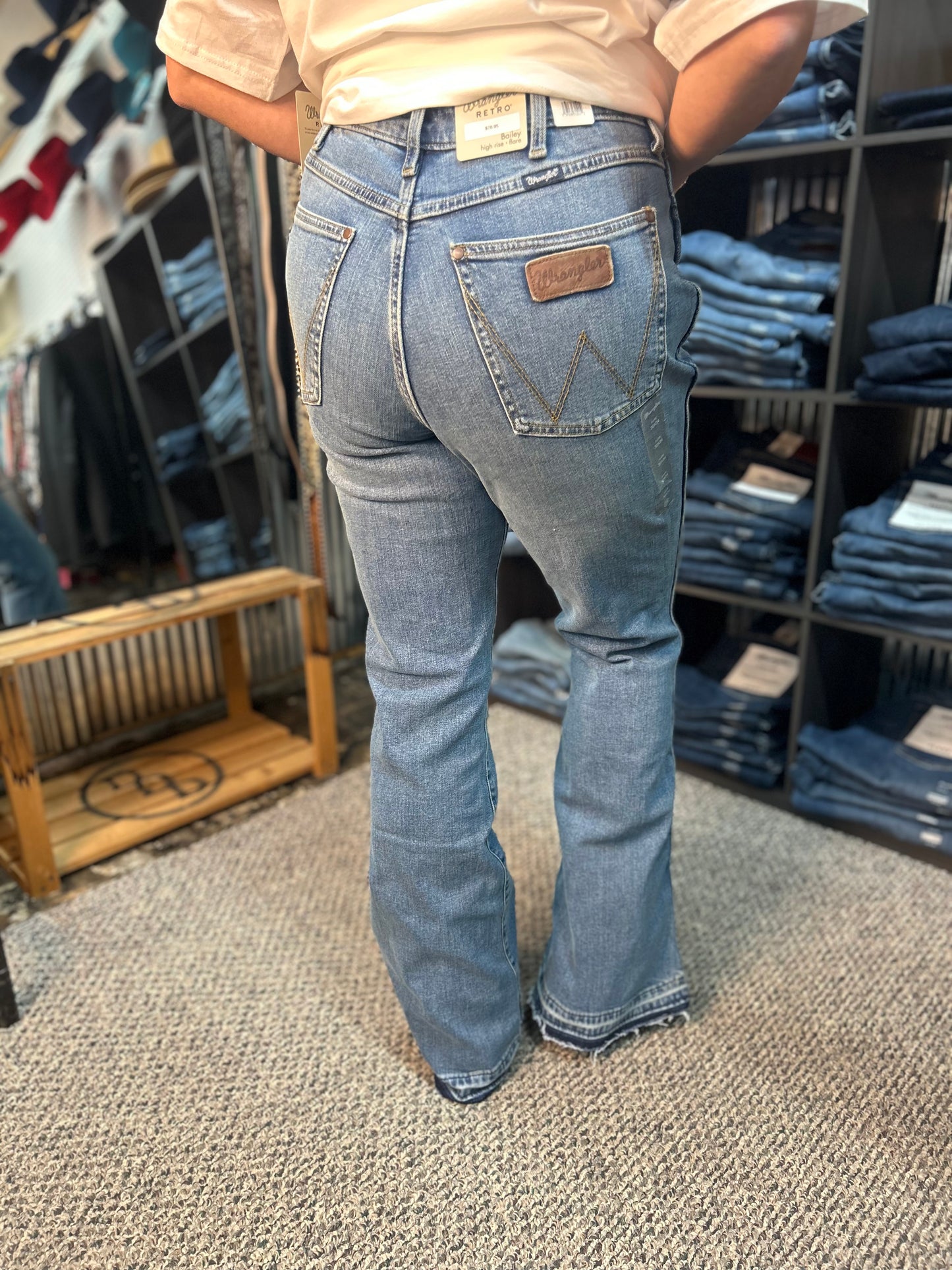 Wrangler Retro Women’s Bailey Flare Jean-Lana