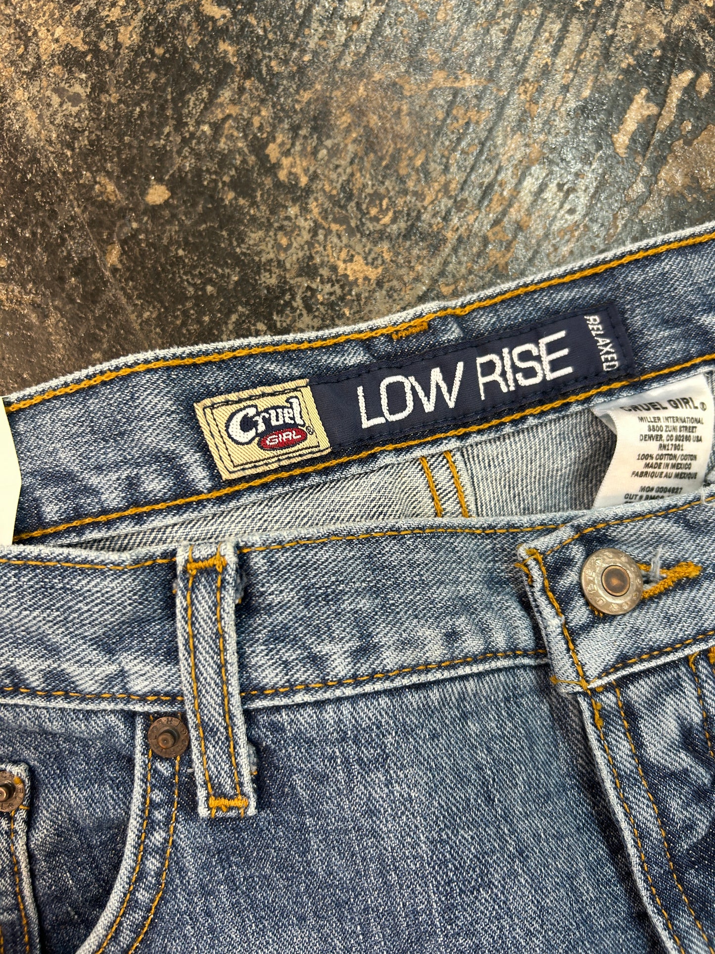 *VINTAGE* Cruel Girl® Button Fly Relaxed Jeans