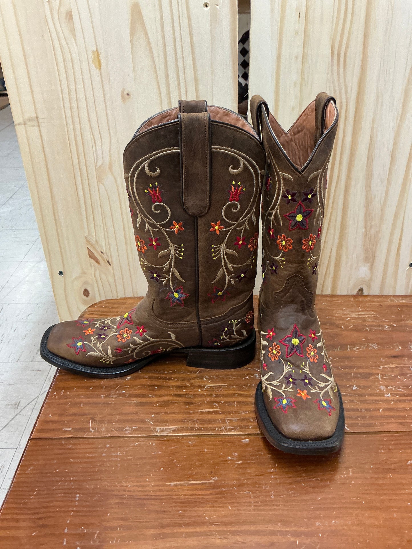 Stetson Floral Flow