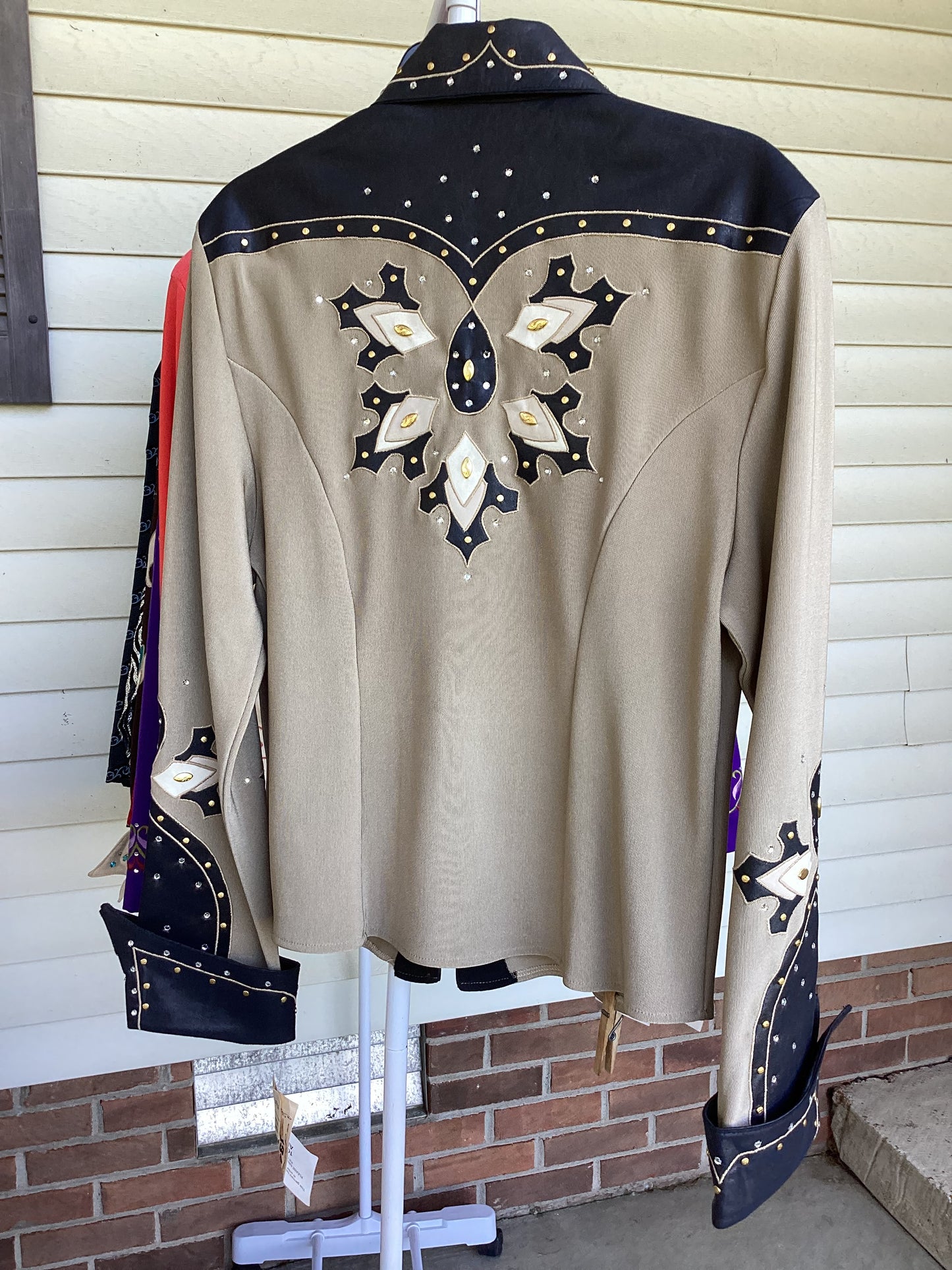 Show Blouses & Vests-XLarge