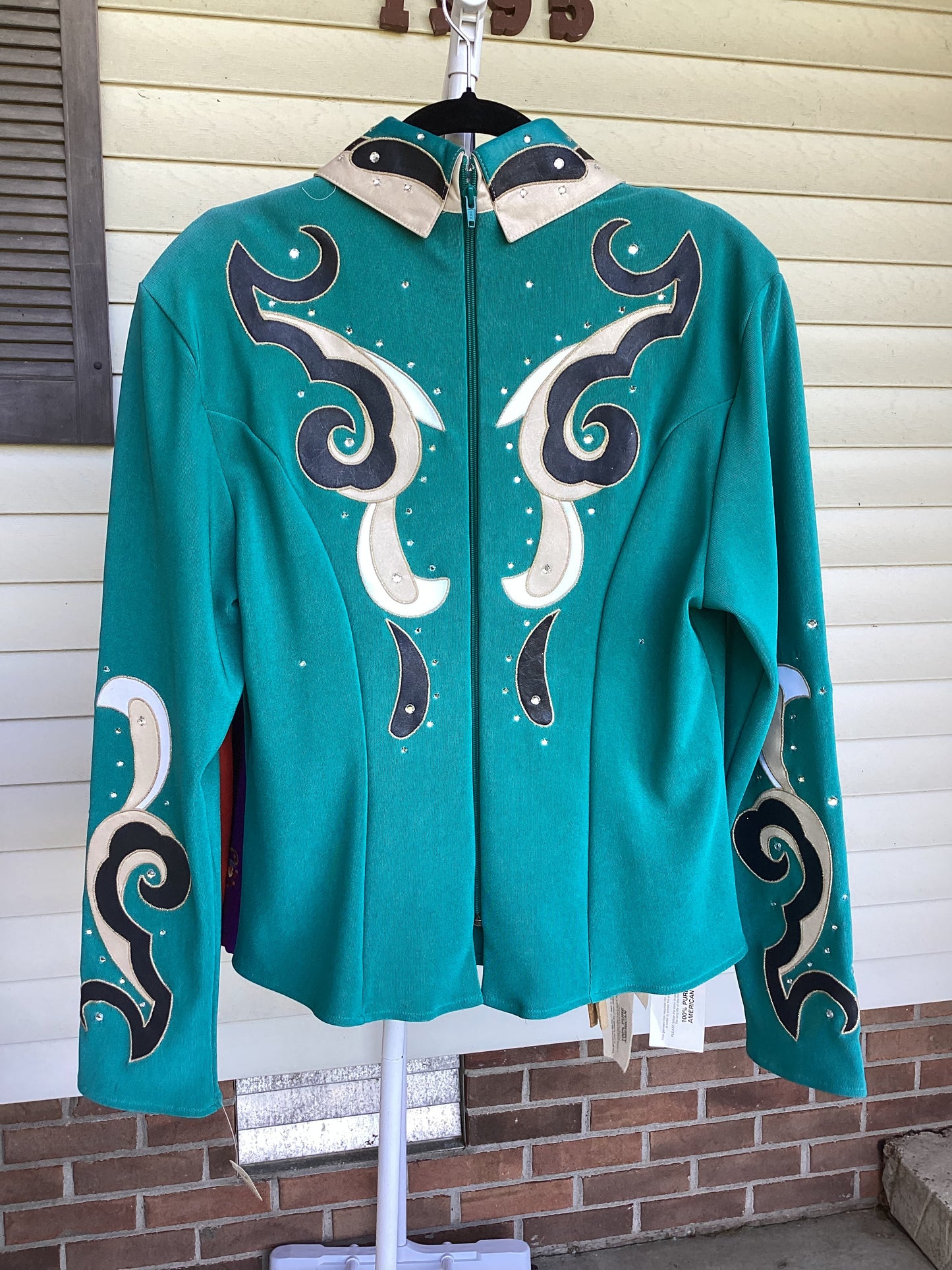 Show Blouses & Vests-XLarge