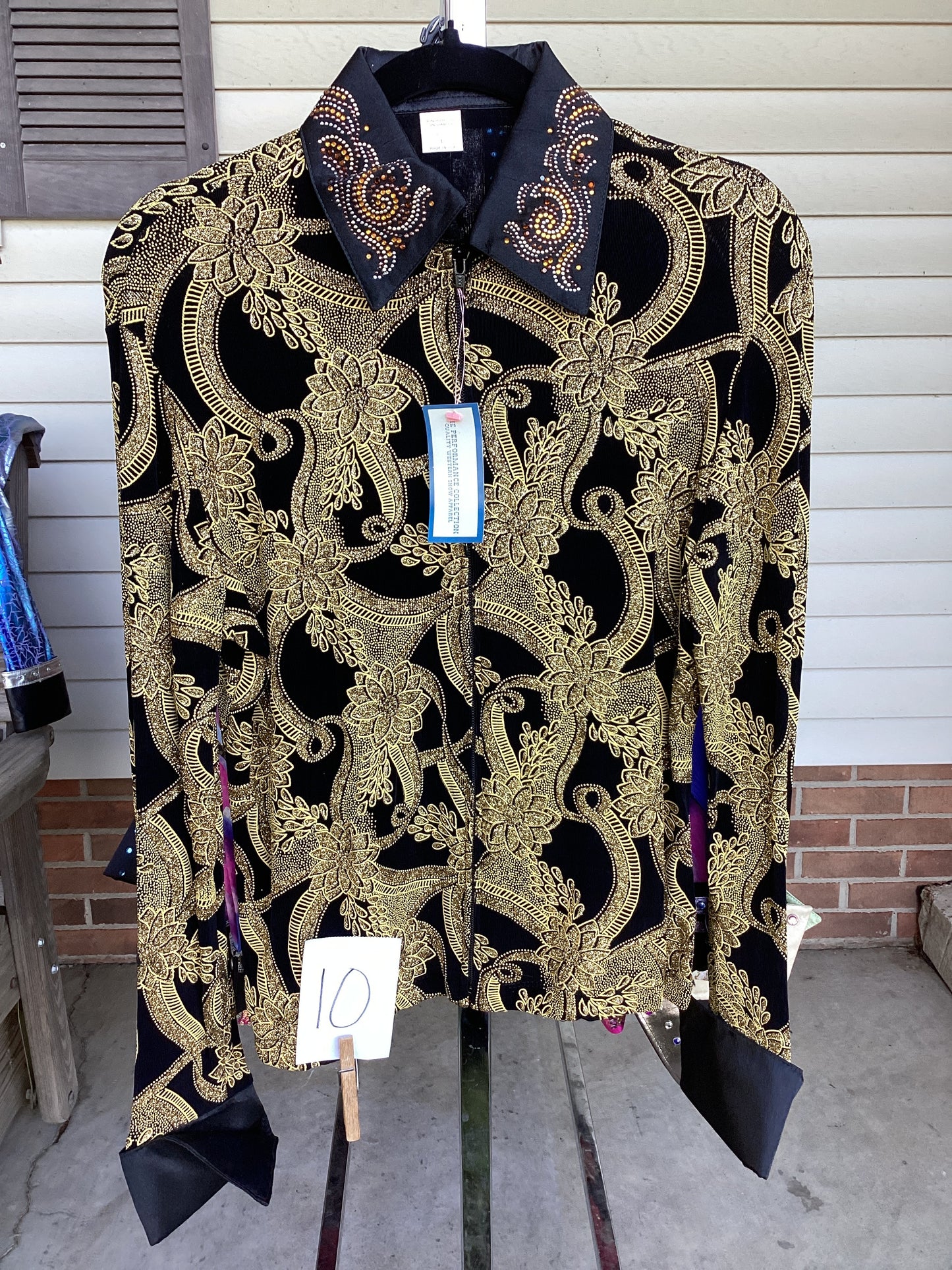 Women’s Large Show Shirt