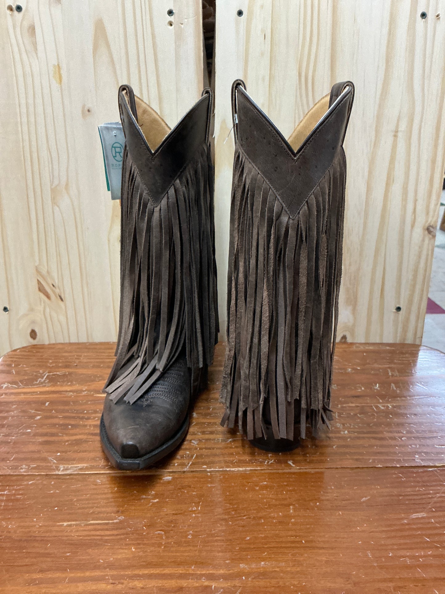 Roper Tall Fringe