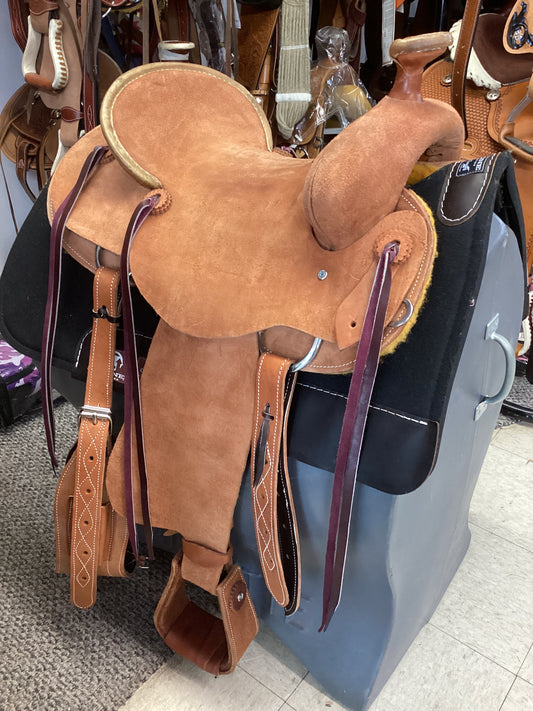 16” roping saddle