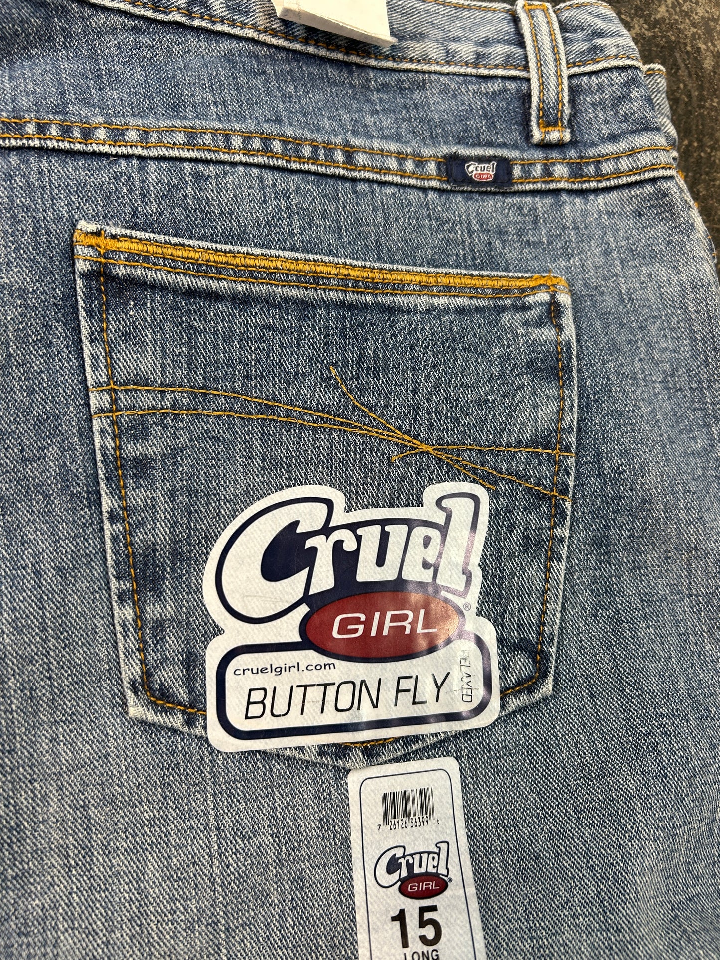 *VINTAGE* Cruel Girl® Button Fly Relaxed Jeans