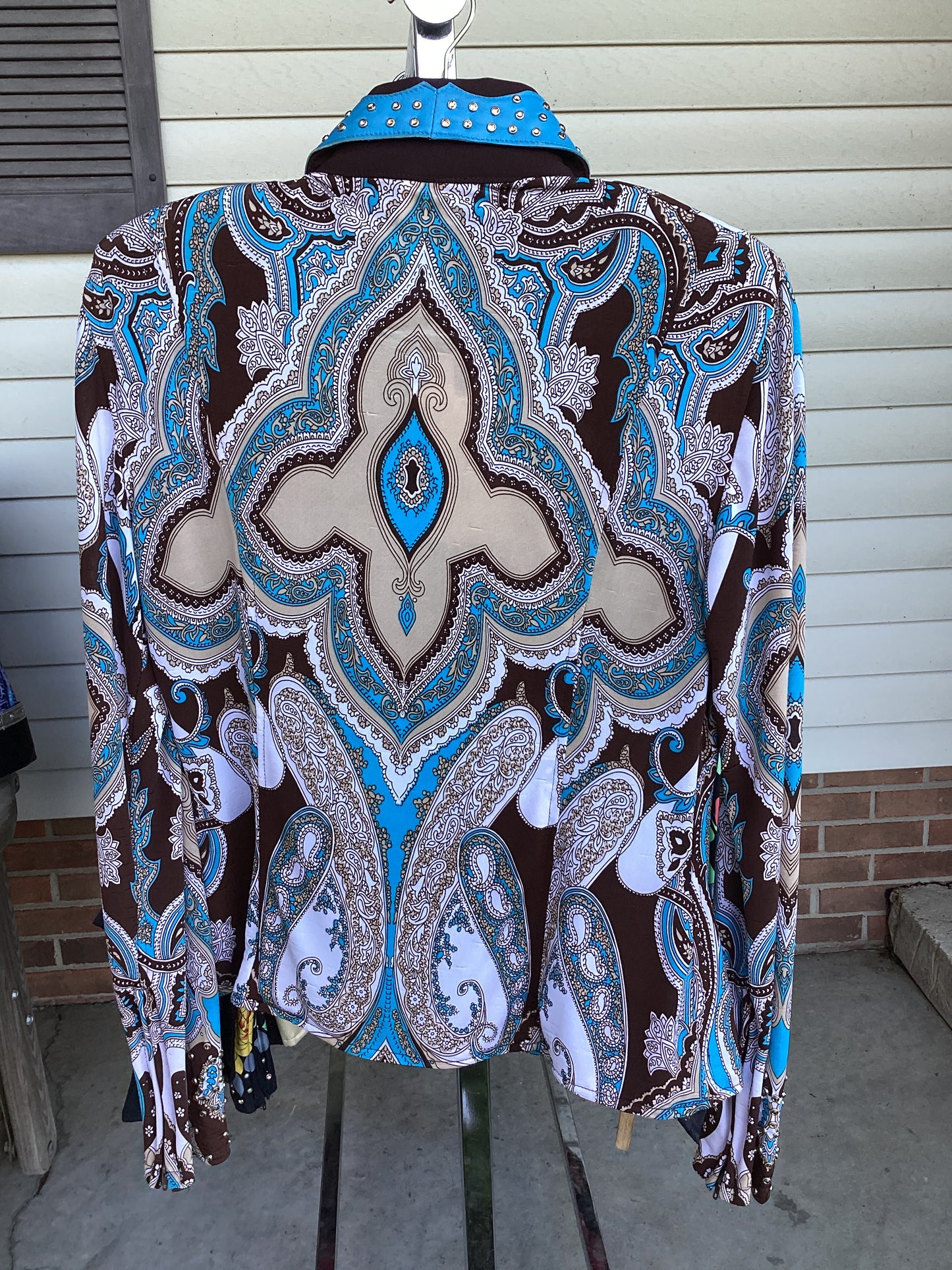 Women’s Large Show Shirt