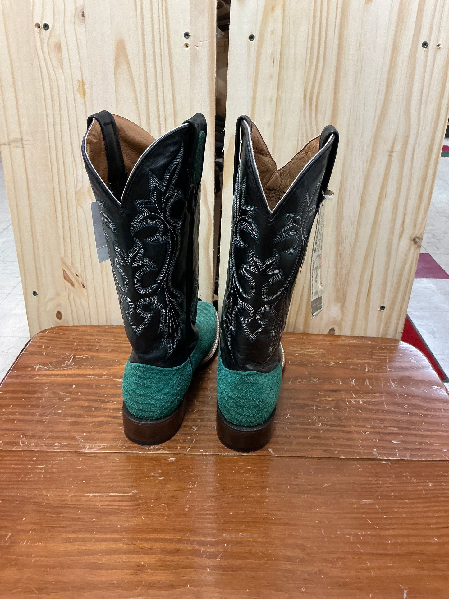 Roper turquoise and black