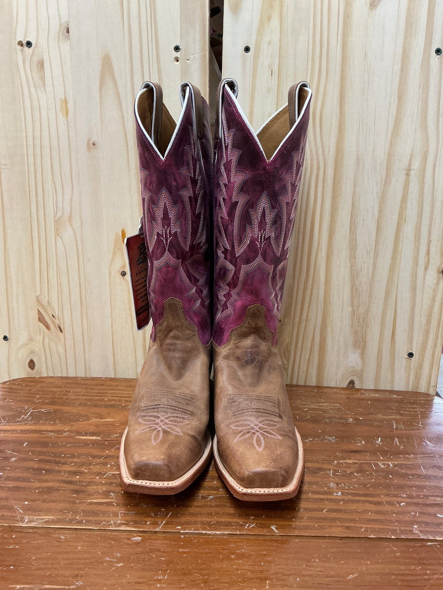 Justin Women’s Pink Square Toe