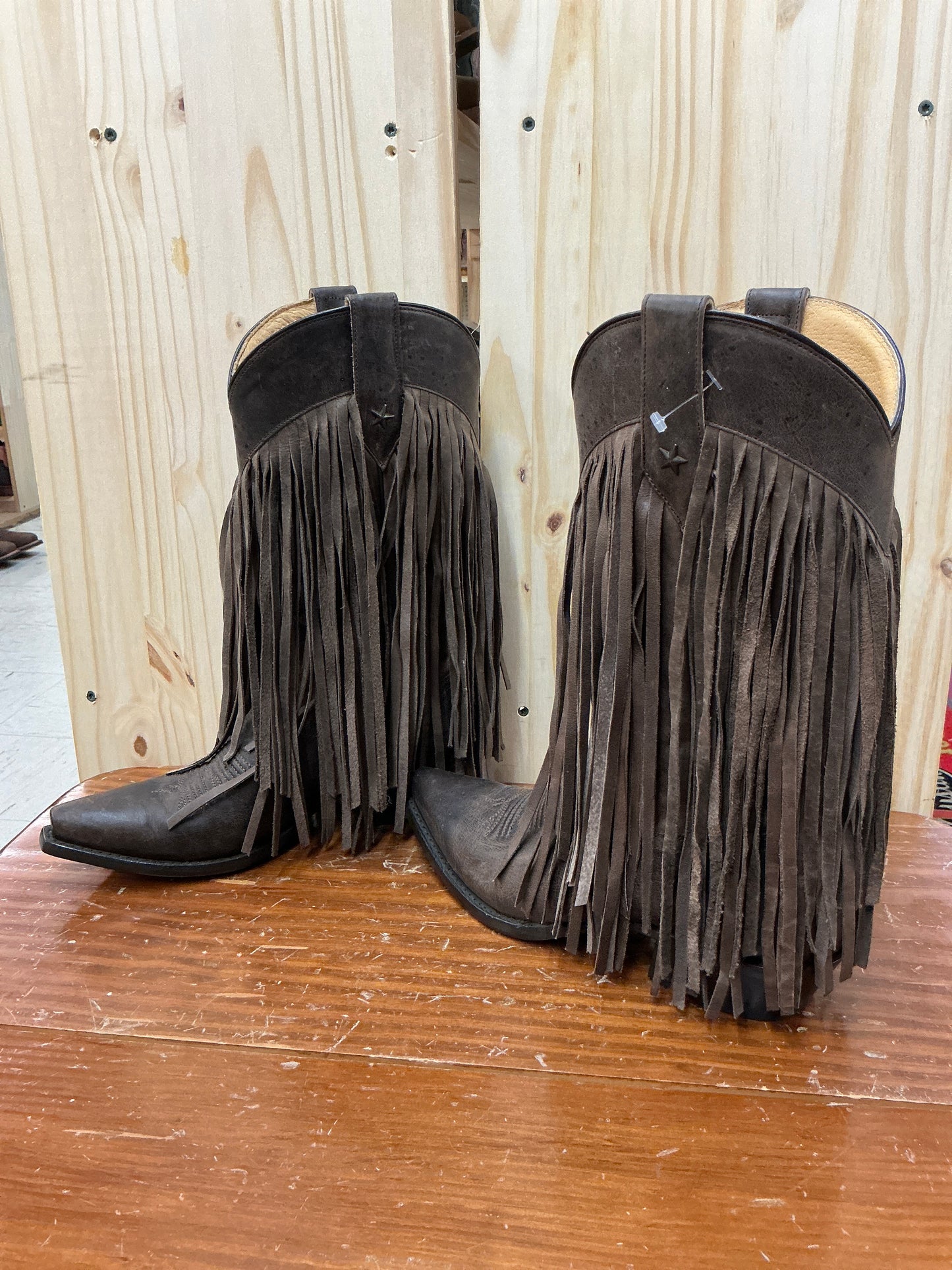 Roper Tall Fringe