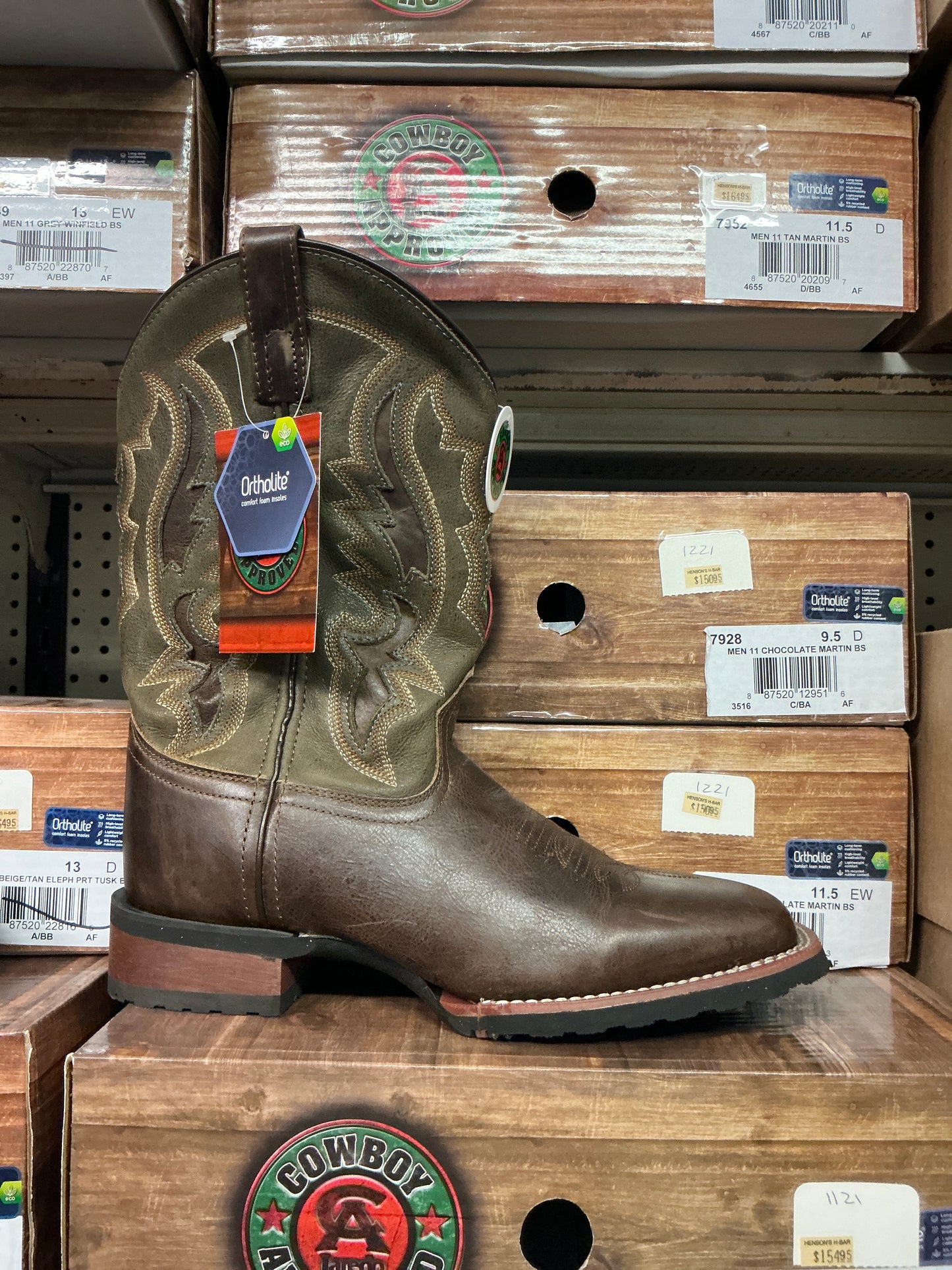 Laredo 7928 Chocolate Martin