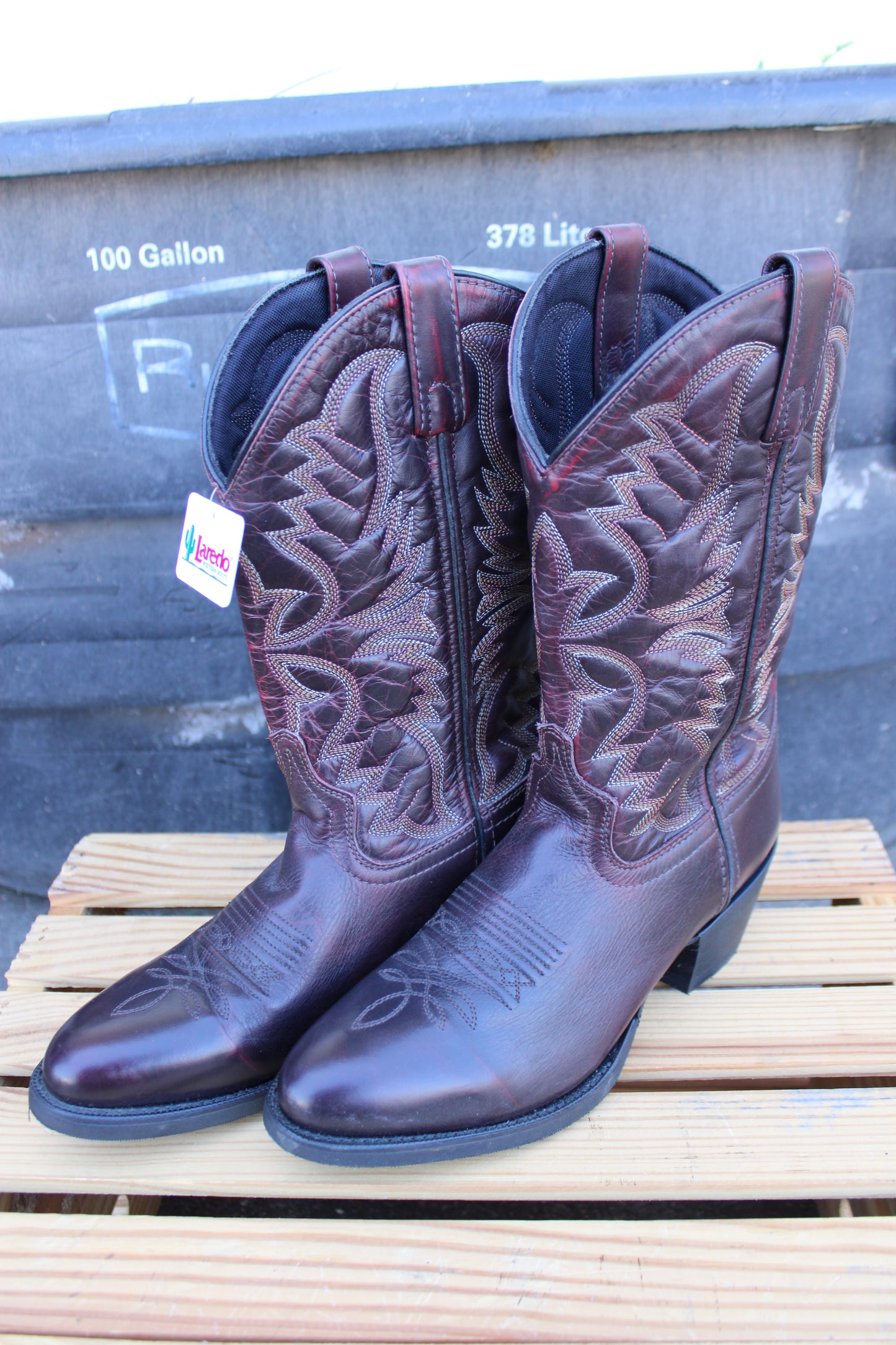 Laredo Birchwood-Black Cherry