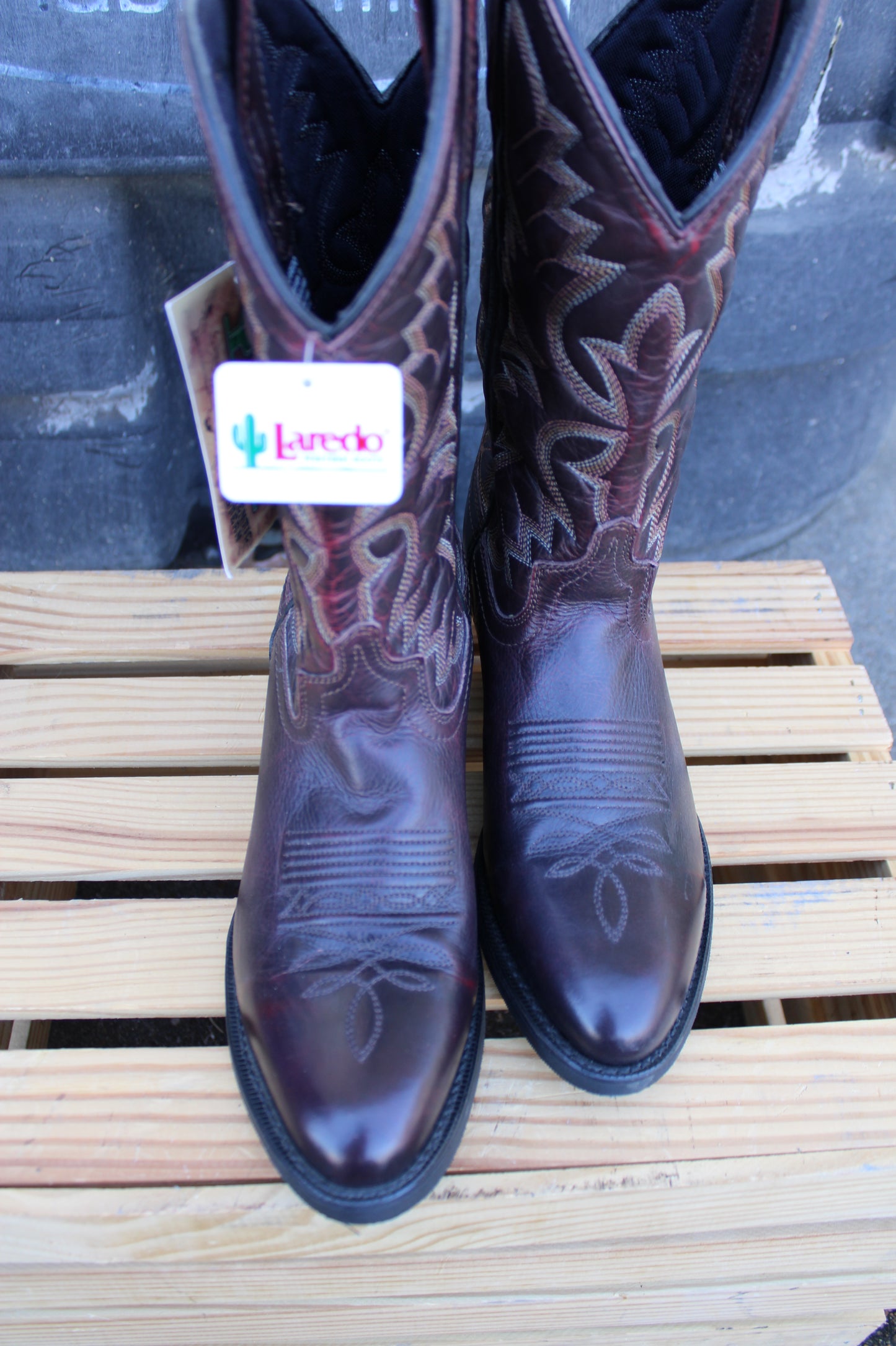 Laredo Birchwood-Black Cherry