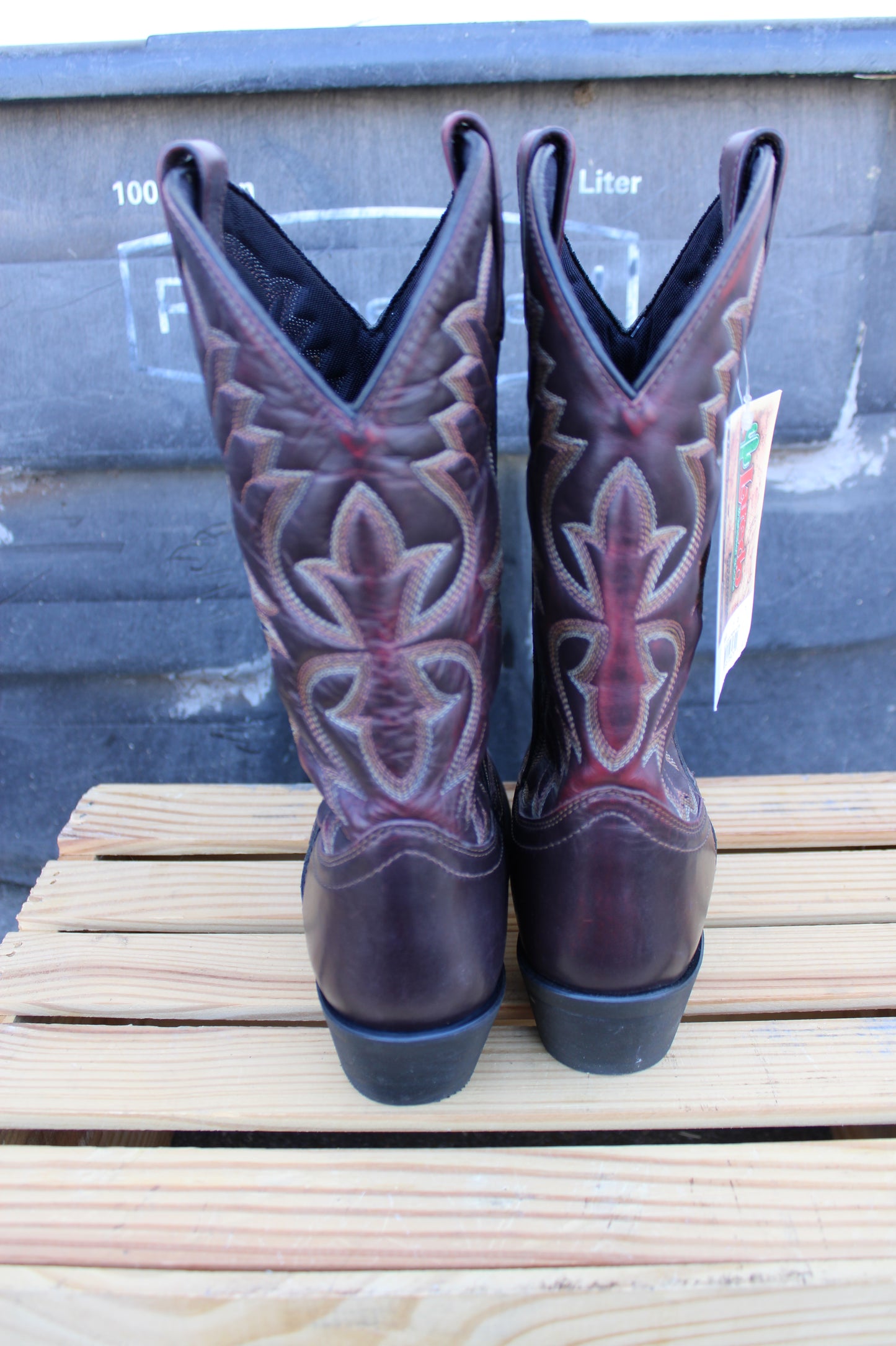 Laredo Birchwood-Black Cherry