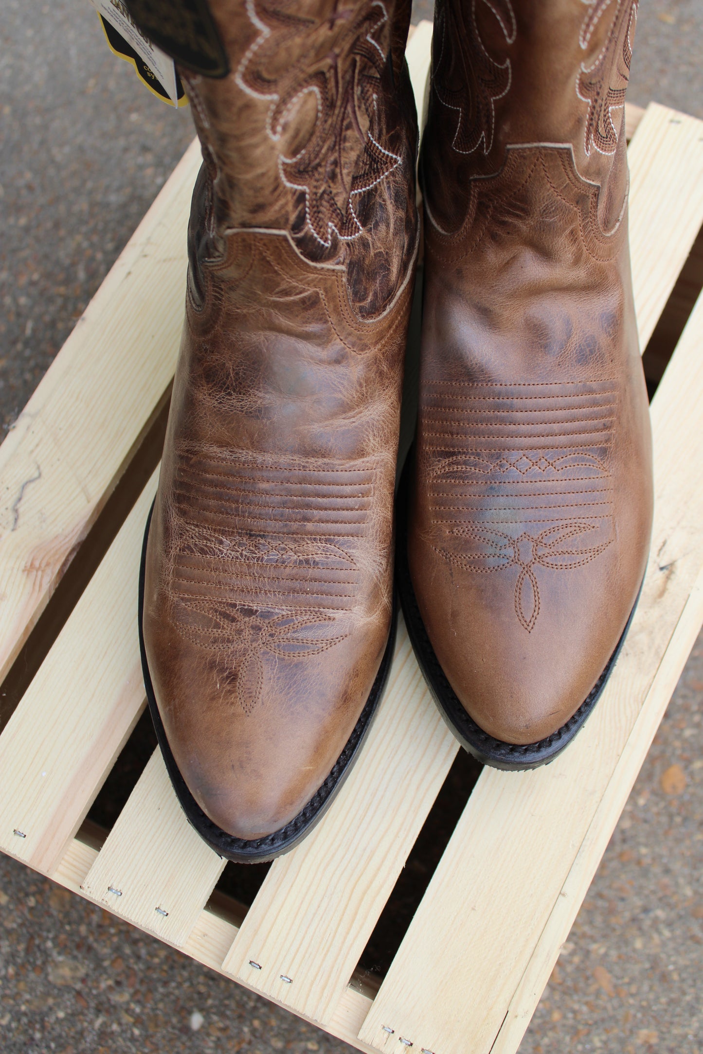 Dan Post-Round Toe-Distressed Brown