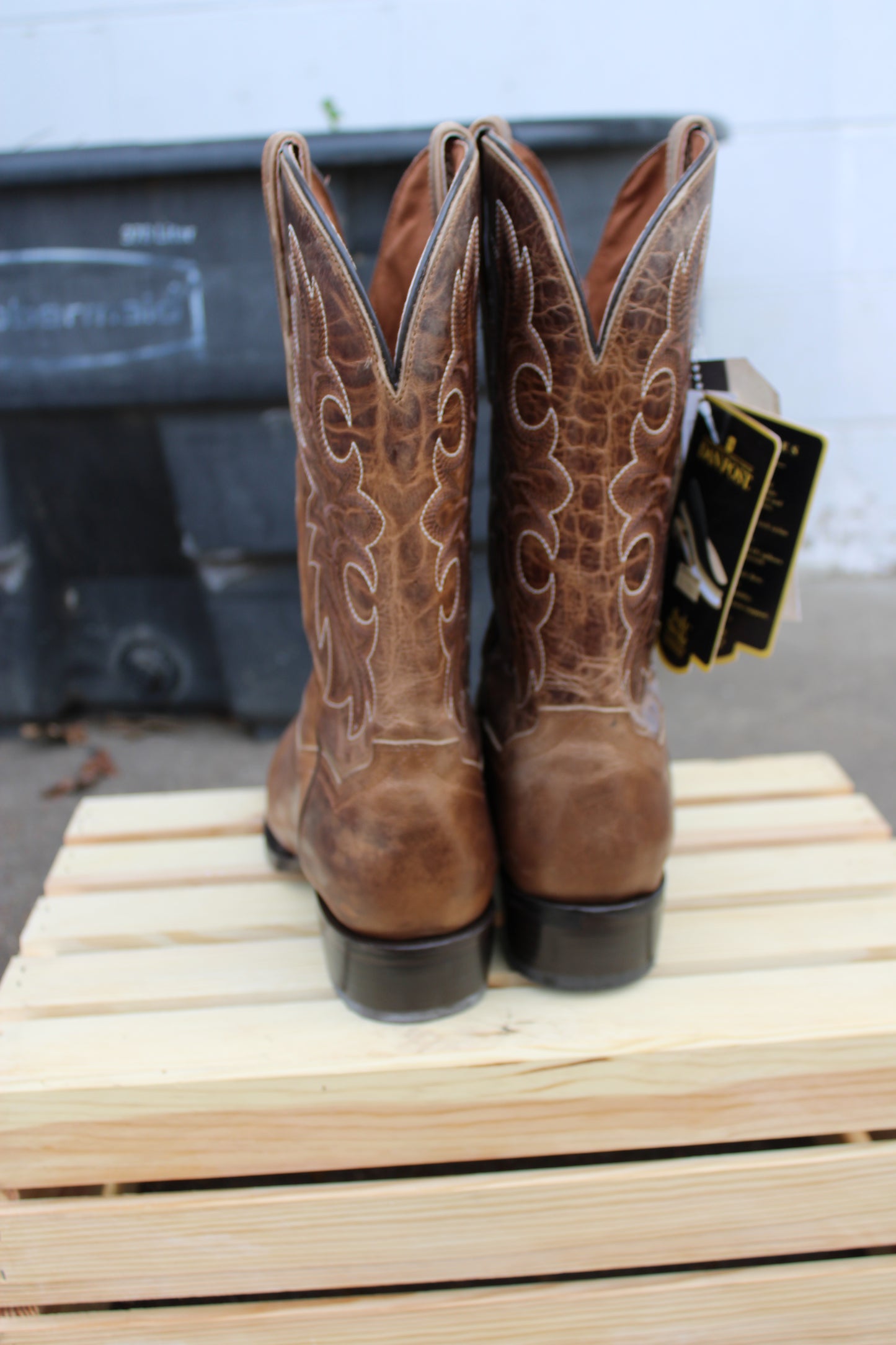 Dan Post-Round Toe-Distressed Brown