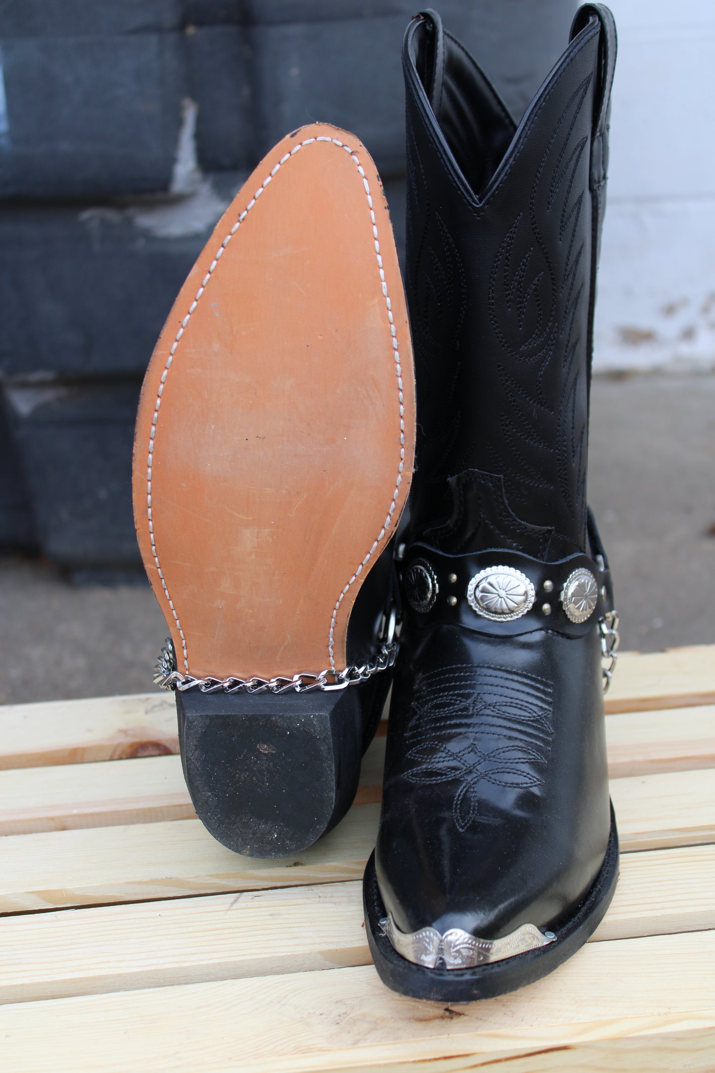 Laredo-Black Snip Toe with Toe Kick