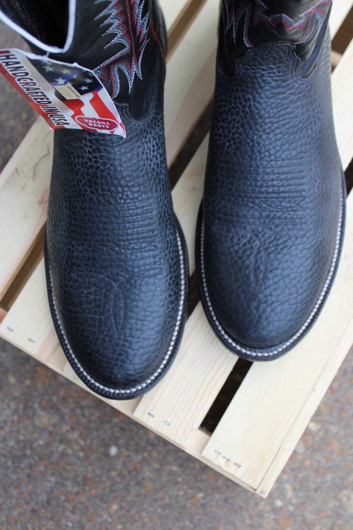 Nocona-Black Bull Roper