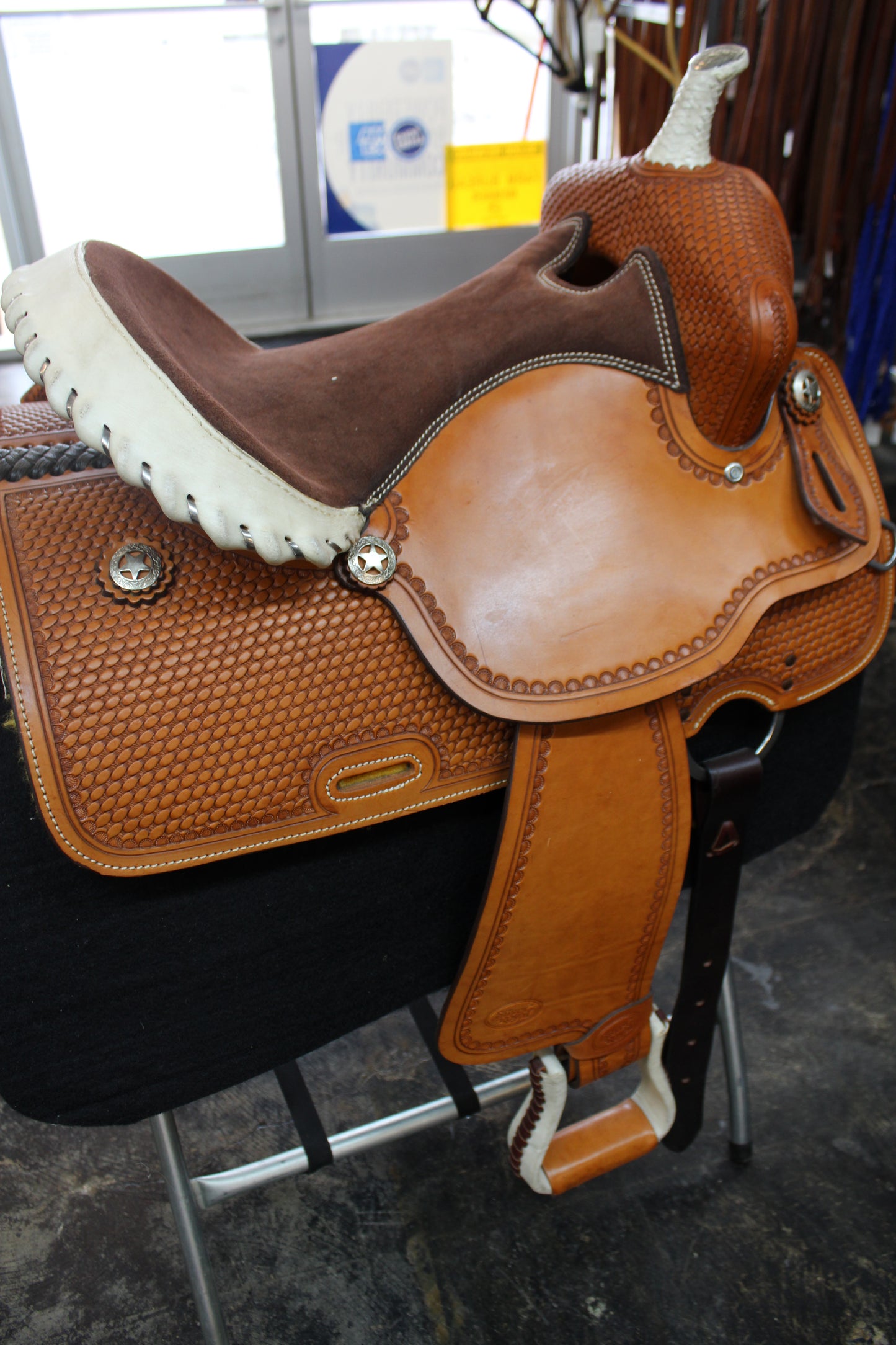 15” Silver Royal All-Around Saddle