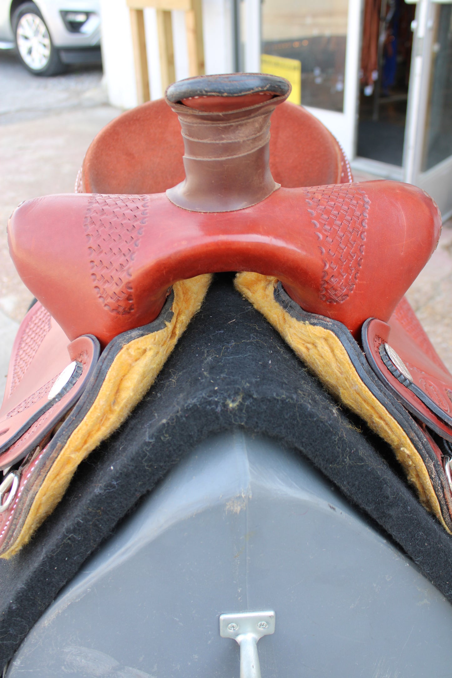 16” Dakota Roping Saddle