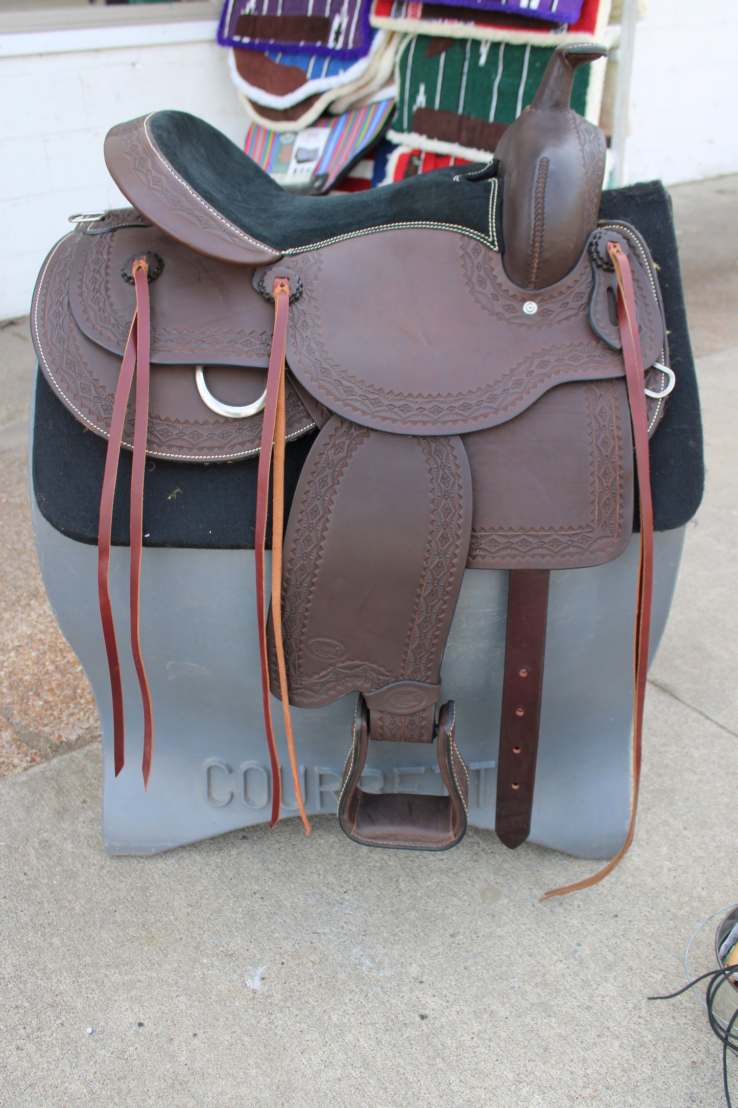 16” Silver Royal Sun Valley Trail Saddle