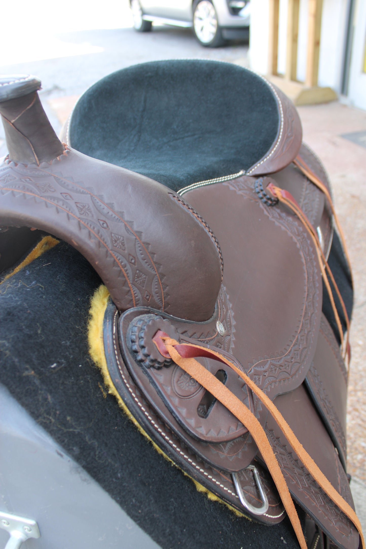 16” Silver Royal Sun Valley Trail Saddle