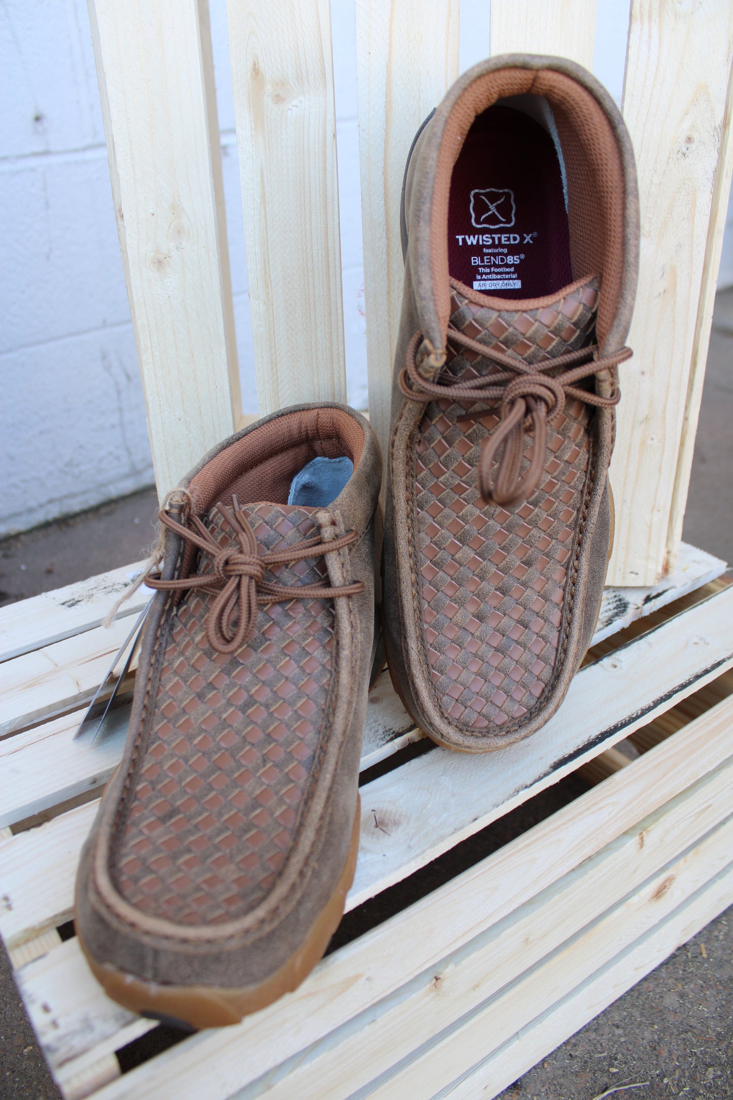 Twisted X Men’s Chukka Driving Moc-Bomber & Tan