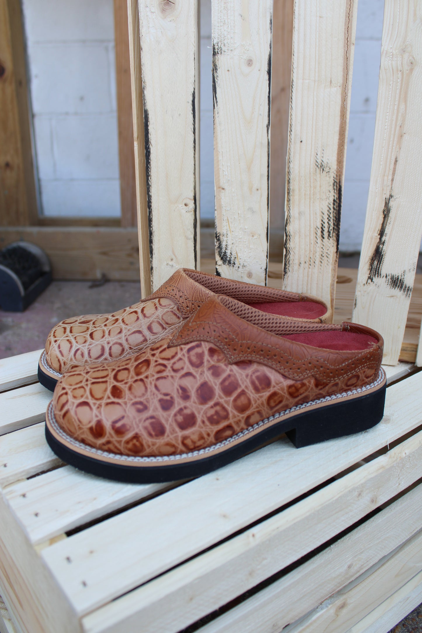 Women's Cowgirl Clog by Twisted X- Croc Print