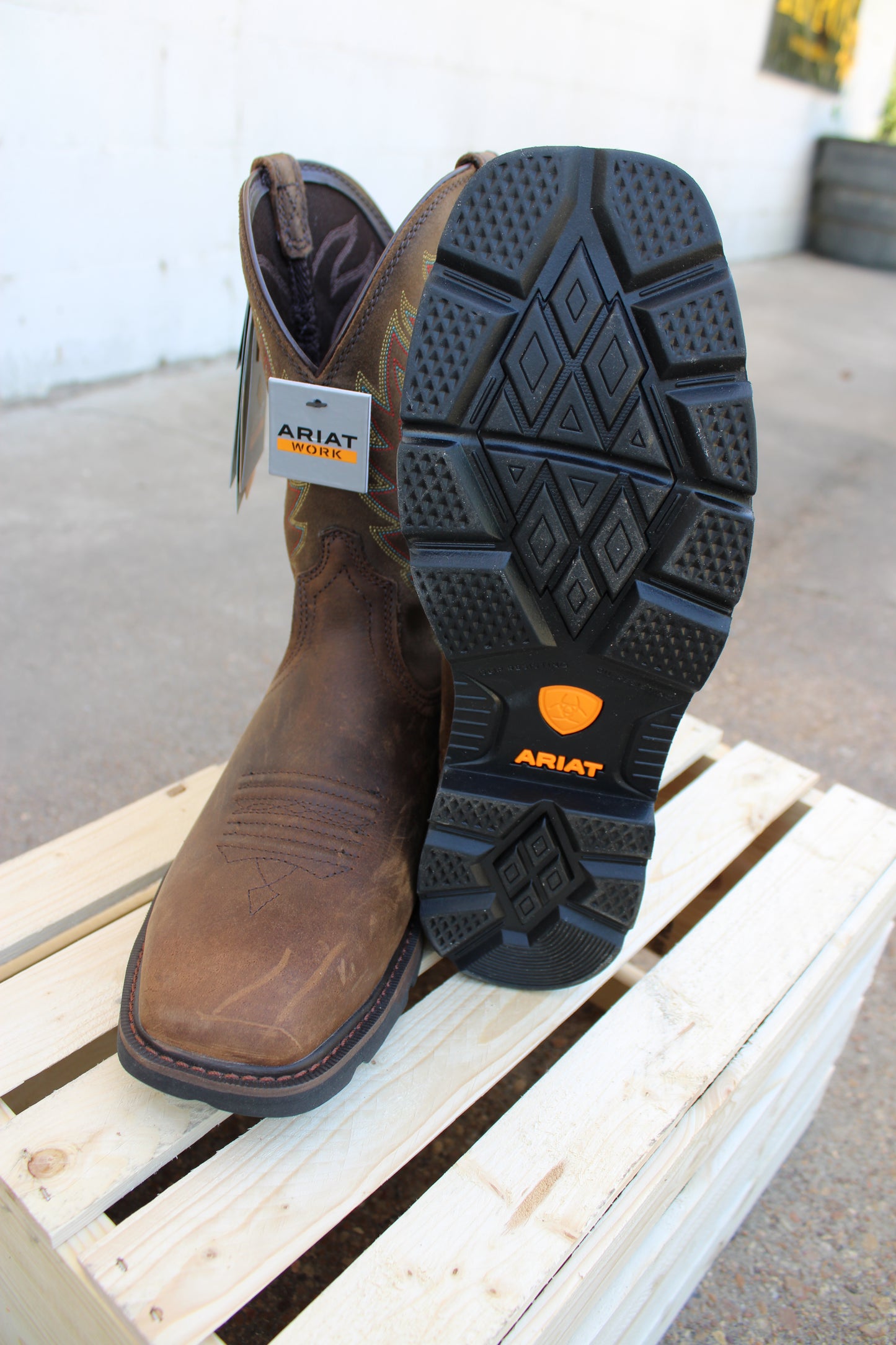 Ariat Work® WorkHog® XT Cottonwood-Carbon Toe- Distressed Brown
